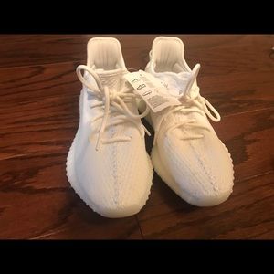 Yeezy Boost 350 V2 size 8.5 brand new